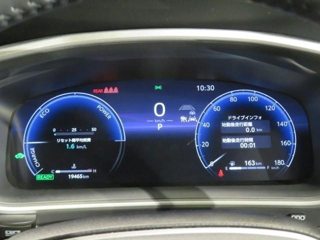 カローラクロス ハイブリッド Z 衝突被害軽減システム メモリーナビ フルセグ バックカメラ ETC サンルーフ 電動シート オートクルーズコントロール LEDヘッドランプ スマートキー キーレス ハイブリッド ワンオーナー(19枚目)