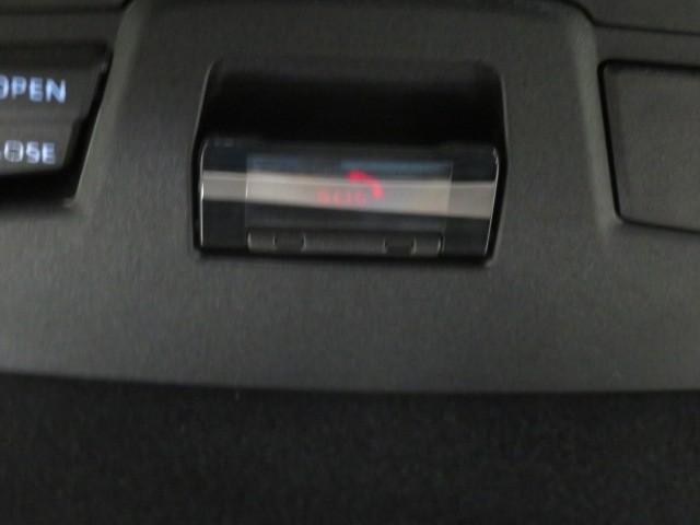 カローラクロス ハイブリッド Z 衝突被害軽減システム メモリーナビ フルセグ バックカメラ ETC サンルーフ 電動シート オートクルーズコントロール LEDヘッドランプ スマートキー キーレス ハイブリッド ワンオーナー(36枚目)