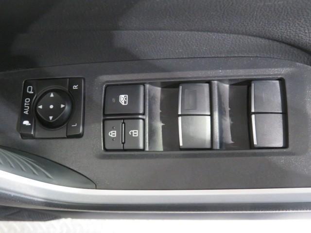 ＲＡＶ４ ハイブリッドアドベンチャー　衝突被害軽減システム　バックカメラ　ＥＴＣ　ミュージックプレイヤー接続可　電動シート　オートクルーズコントロール　ＬＥＤヘッドランプ　スマートキー　キーレス　４ＷＤ　ハイブリッド　ワンオーナー（14枚目）