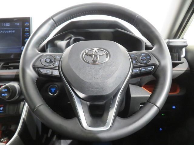 ＲＡＶ４ ハイブリッドアドベンチャー　衝突被害軽減システム　バックカメラ　ＥＴＣ　ミュージックプレイヤー接続可　電動シート　オートクルーズコントロール　ＬＥＤヘッドランプ　スマートキー　キーレス　４ＷＤ　ハイブリッド　ワンオーナー（20枚目）