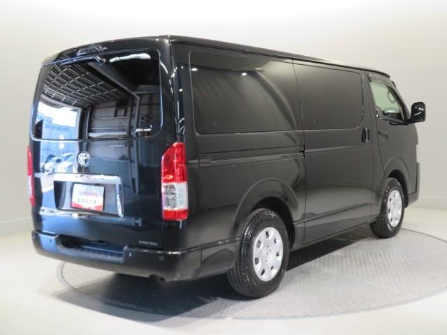 ハイエースバン ＤＸ　ＧＬパッケージ　衝突被害軽減システム　バックカメラ　ＥＴＣ　ミュージックプレイヤー接続可　ＬＥＤヘッドランプ　乗車定員６人　キーレス　ディーゼル　ワンオーナー（6枚目）