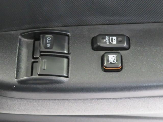 ハイエースバン ＤＸ　ＧＬパッケージ　衝突被害軽減システム　バックカメラ　ＥＴＣ　ミュージックプレイヤー接続可　ＬＥＤヘッドランプ　乗車定員６人　キーレス　ディーゼル　ワンオーナー（13枚目）