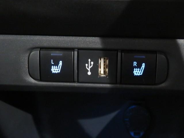 ヤリス ハイブリッドＺ　衝突被害軽減システム　ＥＴＣ　オートクルーズコントロール　ＬＥＤヘッドランプ　スマートキー　キーレス　ハイブリッド　ワンオーナー（28枚目）