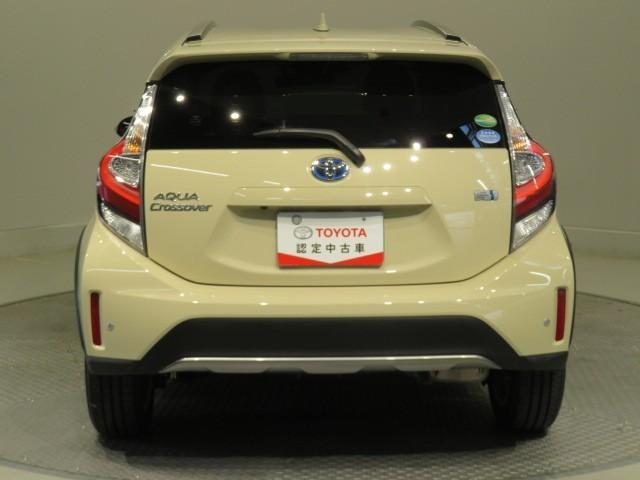 アクア クロスオーバー　衝突被害軽減システム　ＥＴＣ　ドラレコ　ＬＥＤヘッドランプ　スマートキー　キーレス　ハイブリッド　ワンオーナー（5枚目）