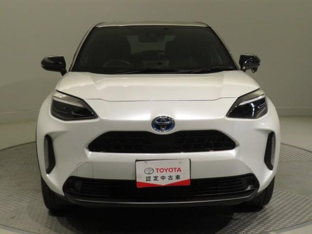 ヤリスクロス ハイブリッドＺ　衝突被害軽減システム　バックカメラ　ＥＴＣ　ドラレコ　ミュージックプレイヤー接続可　電動シート　オートクルーズコントロール　ＬＥＤヘッドランプ　スマートキー　キーレス　ハイブリッド　ワンオーナー（2枚目）