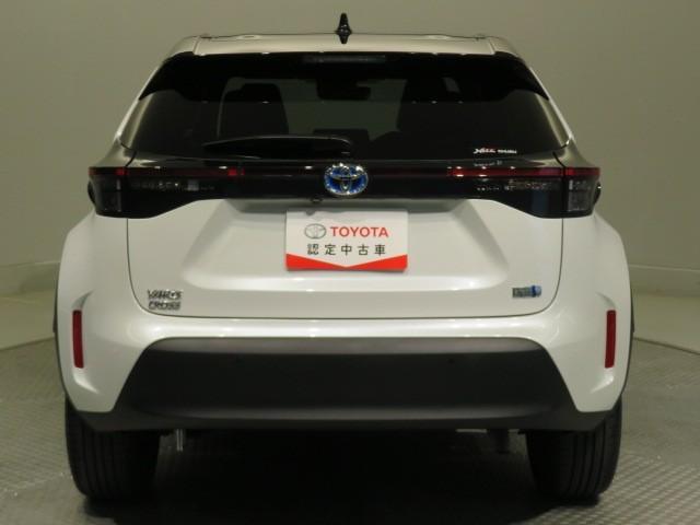 ヤリスクロス ハイブリッドＺ　衝突被害軽減システム　バックカメラ　ＥＴＣ　ドラレコ　ミュージックプレイヤー接続可　電動シート　オートクルーズコントロール　ＬＥＤヘッドランプ　スマートキー　キーレス　ハイブリッド　ワンオーナー（5枚目）