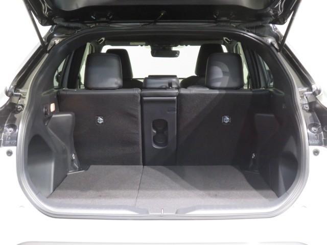 ヤリスクロス ハイブリッドＺ　衝突被害軽減システム　バックカメラ　ＥＴＣ　ドラレコ　ミュージックプレイヤー接続可　電動シート　オートクルーズコントロール　ＬＥＤヘッドランプ　スマートキー　キーレス　ハイブリッド　ワンオーナー（10枚目）