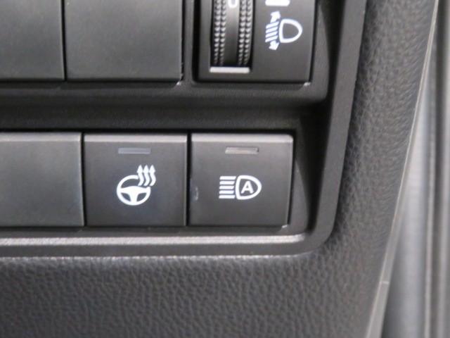 ヤリスクロス ハイブリッドＺ　衝突被害軽減システム　バックカメラ　ＥＴＣ　ドラレコ　ミュージックプレイヤー接続可　電動シート　オートクルーズコントロール　ＬＥＤヘッドランプ　スマートキー　キーレス　ハイブリッド　ワンオーナー（16枚目）