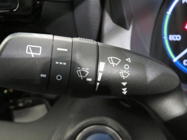 ヤリスクロス ハイブリッドＺ　衝突被害軽減システム　バックカメラ　ＥＴＣ　ドラレコ　ミュージックプレイヤー接続可　電動シート　オートクルーズコントロール　ＬＥＤヘッドランプ　スマートキー　キーレス　ハイブリッド　ワンオーナー（23枚目）