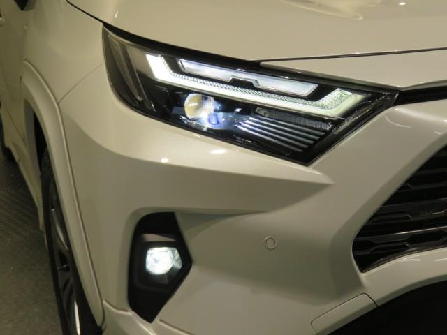 RAV4 ハイブリッドG 衝突被害軽減システム ETC ドラレコ サンルーフ 電動シート オートクルーズコントロール LEDヘッドランプ スマートキー キーレス 4WD ハイブリッド ワンオーナー(8枚目)