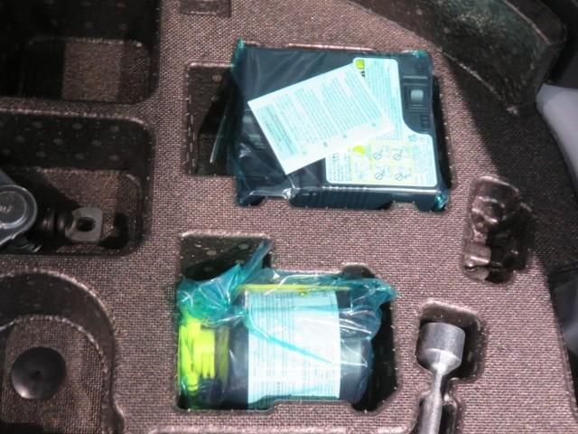 RAV4 ハイブリッドG 衝突被害軽減システム ETC ドラレコ サンルーフ 電動シート オートクルーズコントロール LEDヘッドランプ スマートキー キーレス 4WD ハイブリッド ワンオーナー(39枚目)