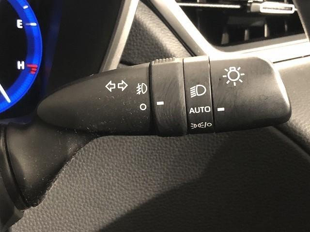 カローラクロス ハイブリッド　Ｚ　衝突被害軽減システム　メモリーナビ　フルセグ　バックカメラ　ＥＴＣ　ドラレコ　ミュージックプレイヤー接続可　サンルーフ　電動シート　ハーフレザー　オートクルーズコントロール　ＬＥＤヘッドランプ（21枚目）