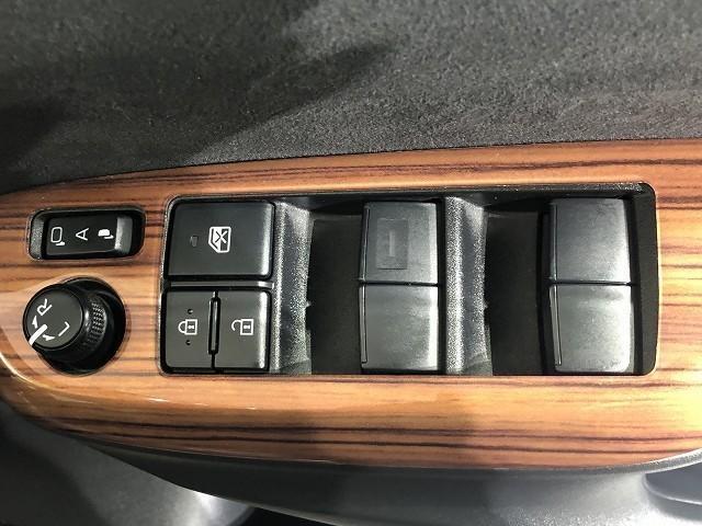 ヤリスクロス ハイブリッドＺ　衝突被害軽減システム　ドラレコ　電動シート　オートクルーズコントロール　ＬＥＤヘッドランプ　スマートキー　キーレス　ハイブリッド　ワンオーナー（14枚目）