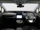 シンプルながら機能性あふれる運転席廻りです。視界性もよく、運転しやすいですよ。