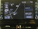 ディスプレイオーディオ装着車。ディスプレイとスマホを連携で、様々なアプリを使用できます。マップのアプリを繋げて、ナビゲーションとして使用できます。