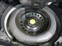 スペアタイヤを装備しています。いざと言う時には、使い慣れたスペアタイヤの方が安心です。