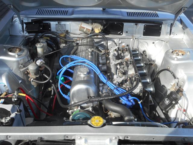 スカイライン ２．０ＧＴ－Ｘ　ケンメリＲ仕様　全面白ガラス　前後車高調（10枚目）