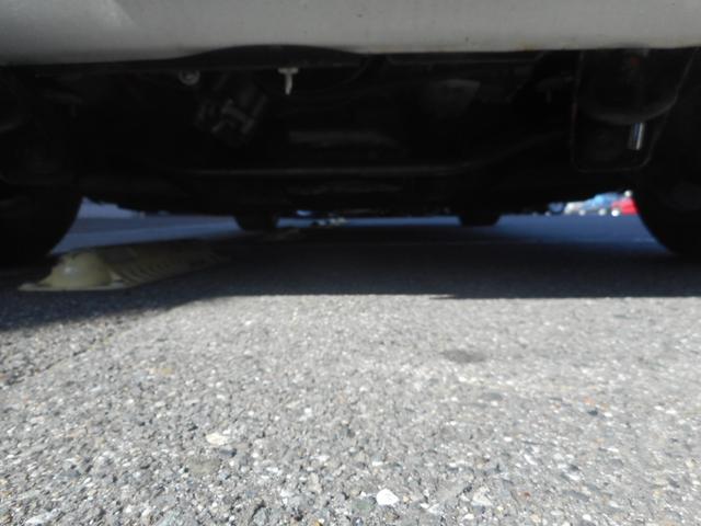 スカイライン ２．０ＧＴ－Ｘ　ケンメリＲ仕様　全面白ガラス　前後車高調（39枚目）