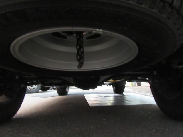 ランドクルーザープラド ＴＸ　Ｌパッケージ　７人乗り　４ＷＤ　ＭＵＤ　ＶＡＮＣＥ１７インチアルミ　アルパイン９インチナビＴＶ（Ｘ９ＮＸＬ）　２．０ＥＴＣ　デジタルインナーミラー　Ｆ　Ｒドラレコ　黒革シート　バックモニター（14枚目）