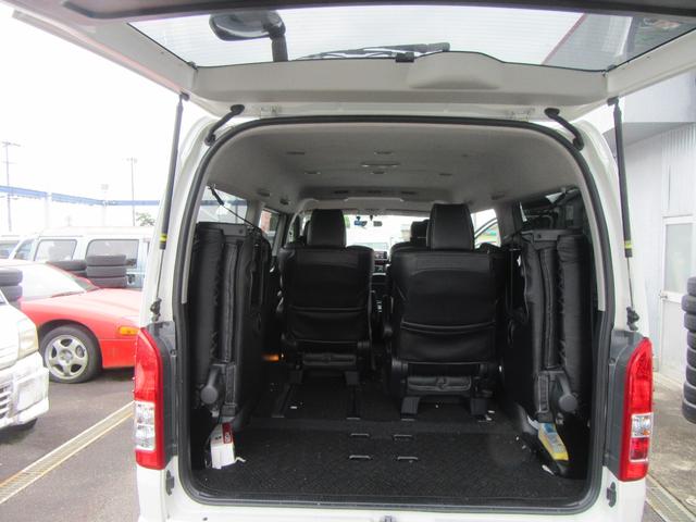 ハイエースワゴン 　ファインテックツアラー　４ＷＤ　Ｆ．Ｒドラレコ　バックモニター　１０人乗り　両側パワースライドドア　メモリーナビＴＶ（ＣＮ－ＲＥ０５ＷＤ）（11枚目）