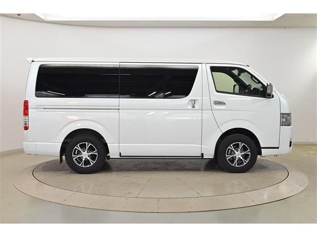 ハイエースバン スーパーGL ダークプライム 両側電動ドア 禁煙車 記録簿有 DVD再生 キーレス 4WD ETC 横滑り防止機能 メモリーナビ ドラレコ LEDヘッドランプ 1オーナー 100V パノラミックビュー Bluetooth接続(4枚目)