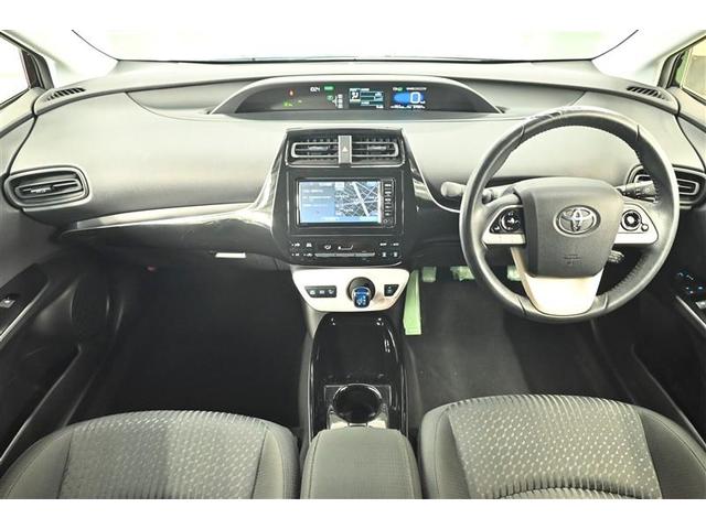 プリウス Ｓセーフティプラス　衝突回避システム　１セグ　Ｂモニター　定期点検記録簿　ＬＥＤライト　クルコン　ＥＴＣ装備　スマートＫＥＹ　ナビＴＶ　イモビライザー　横滑り防止機能　ＰＷ　カーテンエアバッグ　キーレスエントリー　アルミ（6枚目）