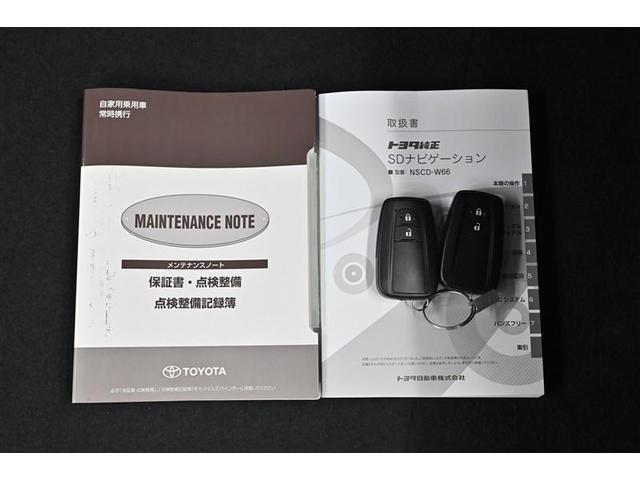 プリウス Ｓセーフティプラス　衝突回避システム　１セグ　Ｂモニター　定期点検記録簿　ＬＥＤライト　クルコン　ＥＴＣ装備　スマートＫＥＹ　ナビＴＶ　イモビライザー　横滑り防止機能　ＰＷ　カーテンエアバッグ　キーレスエントリー　アルミ（17枚目）