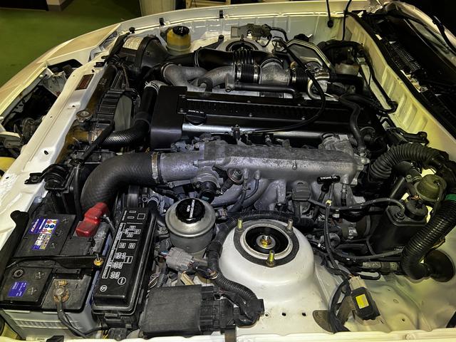 スープラ ２．５ＧＴツインターボＲ　純正５ＭＴ　純正ツインターボ（１ＪＺーＧＴＥ）　社外３ピースホイール　元色純正ホワイト→同色純正ホワイト全塗装　純正フロント左右レカロシート（43枚目）