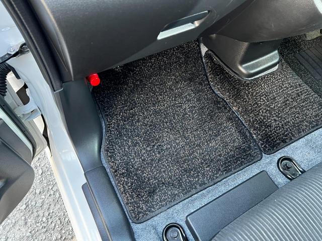 デイズルークス ハイウェイスター　Ｓ　車検有　ＨＩＤヘッドライト　保証付き　ナビ（フルセグ、Ｂｌｕｅｔｏｏｔｈ、ＤＶＤ、ＣＤ）　純正アルミホイール（１４インチ）　左スライドドアイージークローザー（24枚目）