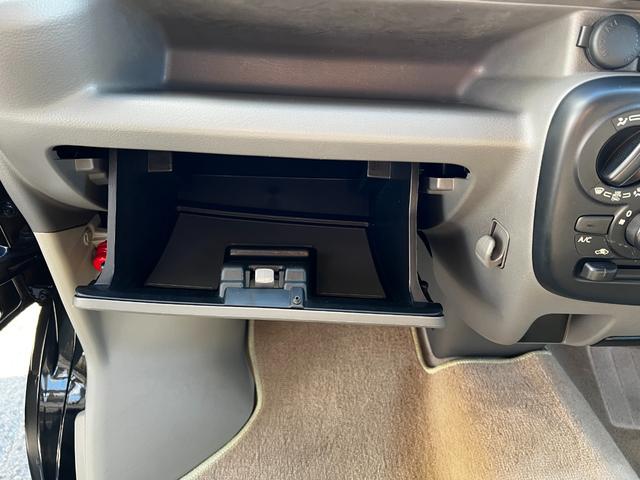 エブリイ ジョイン　バックカメラ兼前後ドライブレコーダー　オーディオ付き　保証付き　キー２個　スライドドア　５ＭＴ　説明書、メンテナンスノート有（36枚目）