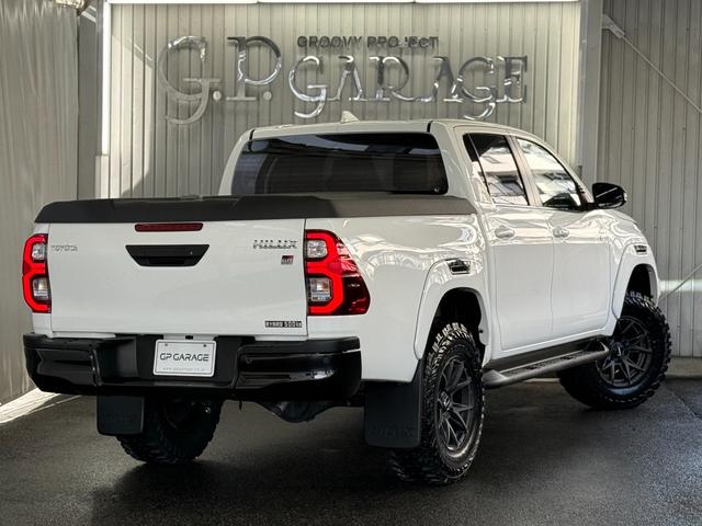 ハイラックス Ｚ　ＧＲスポーツ　新品ＲＡＹＳベルサス２７５／７０Ｒ１７ジオランダーＭＴタイヤ　リフトアップ　ＪＡＯＳインナーフェンダー　ハードトノカバー　ドラレコ付きデジタルインナーミラー　ＥＴＣ　パノラミックビューモニター（76枚目）