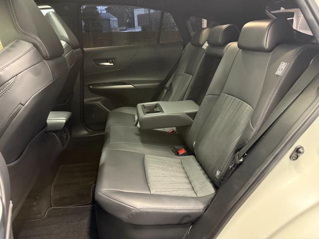 ハリアーハイブリッド Ｚ　１２．３型ナビ　ＪＢＬ　調光パノラマルーフ　ＧＲエアロ（フロント・サイド・リア）ＧＲスポーツマフラー　ＧＲ２０インチアルミ　モデリスタシグネチャーイルミグリル　デジタルインナーミラー　ＥＴＣ２．０（49枚目）