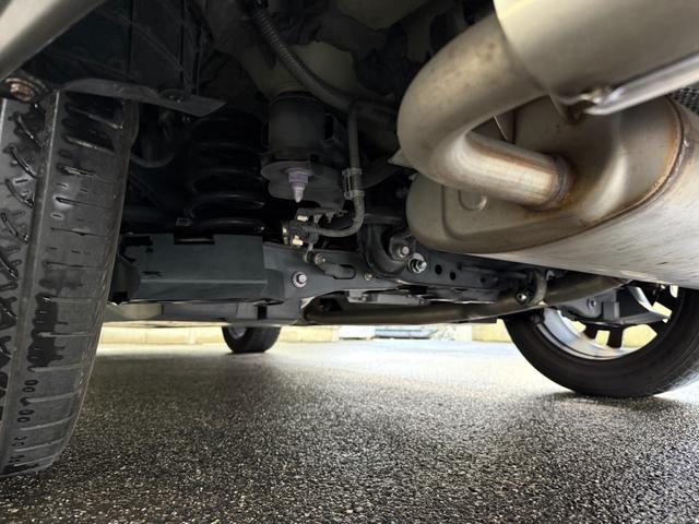 ＲＡＶ４ アドベンチャー　パノラマルーフ　パノラミックビューモニター　メーカーオプションディスプレイオーディオ　シートベンチレーション　ステアリングヒーター　ＥＴＣ２．０　純正１９インチアルミホイール（15枚目）