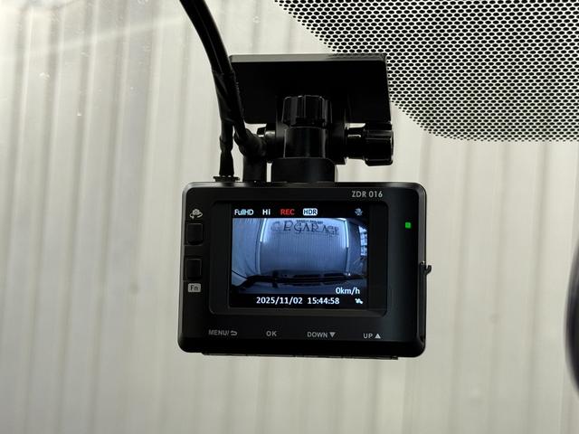 ＲＡＶ４ アドベンチャー　パノラマルーフ　パノラミックビューモニター　メーカーオプションディスプレイオーディオ　シートベンチレーション　ステアリングヒーター　ＥＴＣ２．０　純正１９インチアルミホイール（33枚目）