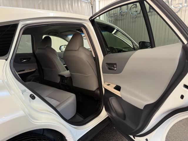 ハリアー Ｚ　モデリスタフルエアロ　デジタルインナーミラー　電動リアゲート　バックドアガーニッシュ　フロントグリルガーニッシュ　モデリスタ４本出しマフラーカッター　純正ナビ　走行中ＴＶ視聴可　ＥＴＣ２．０（45枚目）