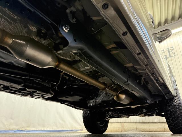 足回りのサビなど無くて良い状態です。