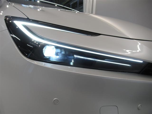 プリウス Ｚ　衝突被害軽減システム　フルセグ　バックカメラ　ＥＴＣ　ミュージックプレイヤー接続可　電動シート　オートクルーズコントロール　ＬＥＤヘッドランプ　スマートキー　キーレス　ハイブリッド（9枚目）