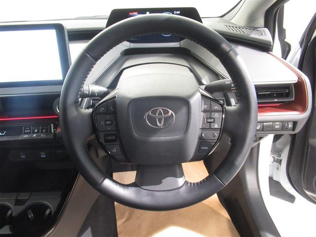 プリウス Ｚ　衝突被害軽減システム　フルセグ　バックカメラ　ＥＴＣ　ミュージックプレイヤー接続可　電動シート　オートクルーズコントロール　ＬＥＤヘッドランプ　スマートキー　キーレス　ハイブリッド（17枚目）