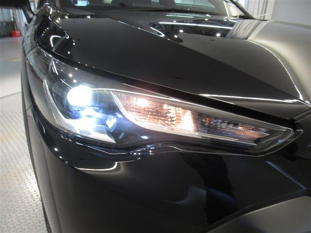 カローラクロス ハイブリッド　Ｓ　衝突被害軽減システム　メモリーナビ　バックカメラ　ＥＴＣ　ミュージックプレイヤー接続可　オートクルーズコントロール　ＬＥＤヘッドランプ　スマートキー　キーレス　ハイブリッド　ワンオーナー（9枚目）