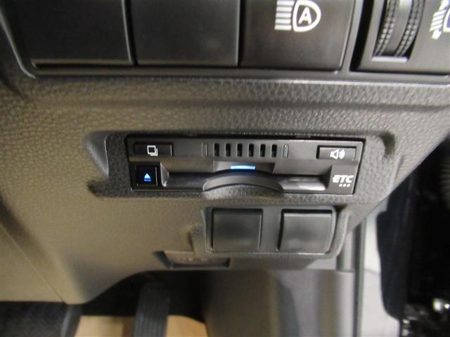 カローラクロス ハイブリッド　Ｓ　衝突被害軽減システム　メモリーナビ　バックカメラ　ＥＴＣ　ミュージックプレイヤー接続可　オートクルーズコントロール　ＬＥＤヘッドランプ　スマートキー　キーレス　ハイブリッド　ワンオーナー（21枚目）