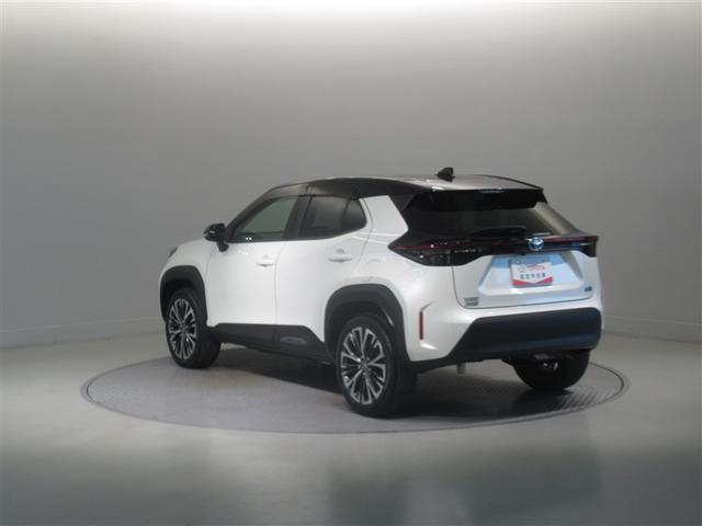 ヤリスクロス ハイブリッドＺ　衝突被害軽減システム　フルセグ　バックカメラ　ＥＴＣ　ミュージックプレイヤー接続可　電動シート　オートクルーズコントロール　ＬＥＤヘッドランプ　スマートキー　キーレス　ハイブリッド　ワンオーナー（4枚目）