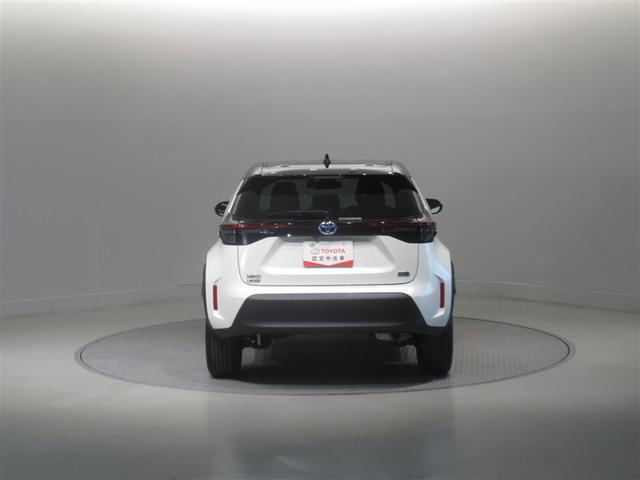 ヤリスクロス ハイブリッドＺ　衝突被害軽減システム　フルセグ　バックカメラ　ＥＴＣ　ミュージックプレイヤー接続可　電動シート　オートクルーズコントロール　ＬＥＤヘッドランプ　スマートキー　キーレス　ハイブリッド　ワンオーナー（5枚目）