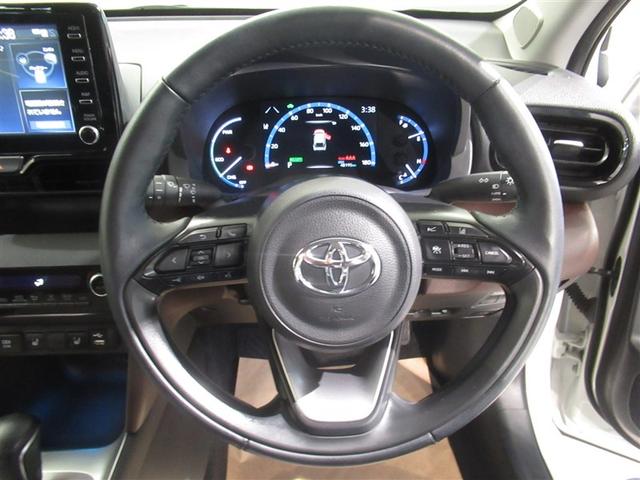 ヤリスクロス ハイブリッドＺ　衝突被害軽減システム　フルセグ　バックカメラ　ＥＴＣ　ミュージックプレイヤー接続可　電動シート　オートクルーズコントロール　ＬＥＤヘッドランプ　スマートキー　キーレス　ハイブリッド　ワンオーナー（16枚目）