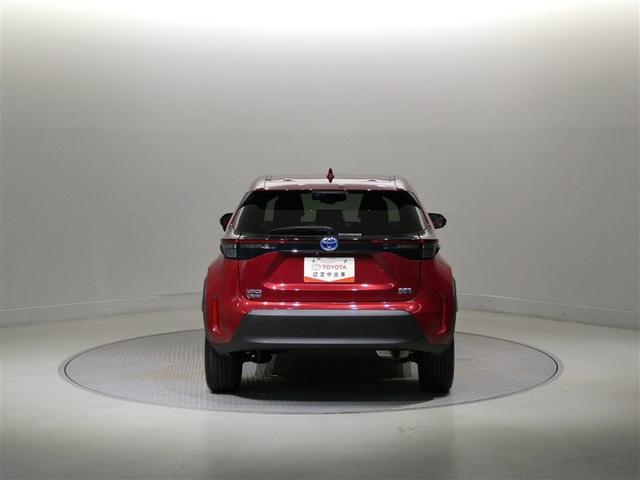 ヤリスクロス ハイブリッドＺ　衝突被害軽減システム　バックカメラ　ＥＴＣ　ミュージックプレイヤー接続可　電動シート　オートクルーズコントロール　ＬＥＤヘッドランプ　スマートキー　キーレス　ハイブリッド　ワンオーナー（5枚目）