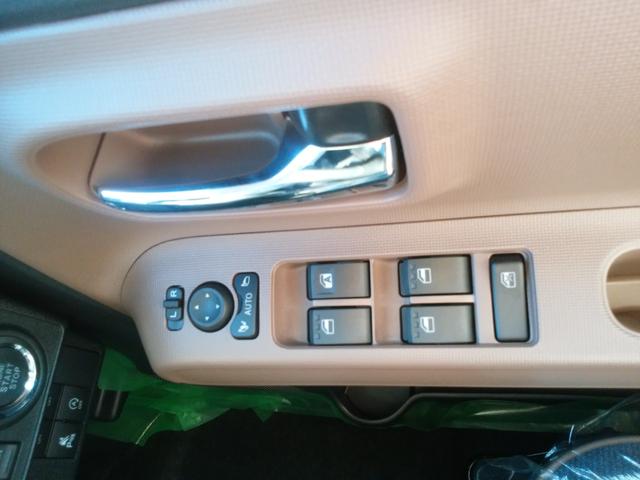 ムーヴキャンバス セオリーG 届出済未使用車 被害軽減ブレーキ ホッとカップホルダー 置きラクボックス 両側電動スライドドア オートエアコン 電動パーキングブレーキ ブレーキホールド シートヒーター LEDヘッドライト(28枚目)