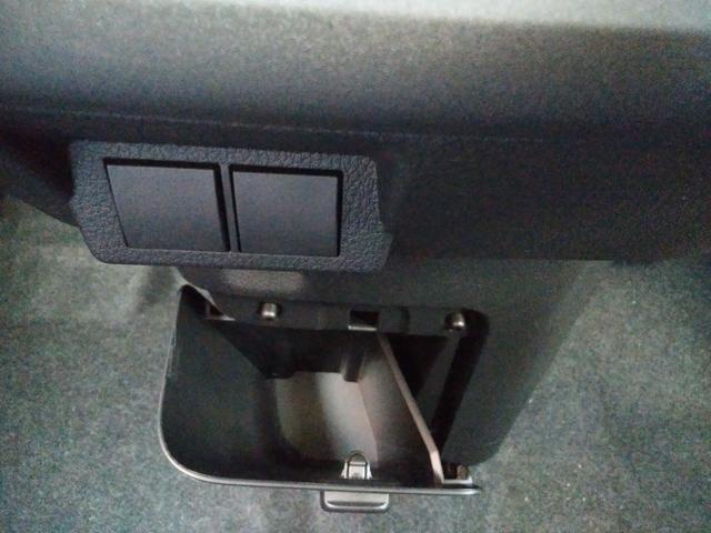 ムーヴキャンバス セオリーＸ　届出済未使用車　被害軽減ブレーキ　ＬＥＤヘッドライト　両側電動スライドドア　足踏み式パーキングブレーキ　バックカメラ　コーナーセンサー　オートエアコン　スマートキー（27枚目）