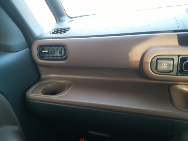 ムーヴキャンバス セオリーＸ　届出済未使用車　被害軽減ブレーキ　ＬＥＤヘッドライト　両側電動スライドドア　足踏み式パーキングブレーキ　バックカメラ　コーナーセンサー　オートエアコン　スマートキー（29枚目）