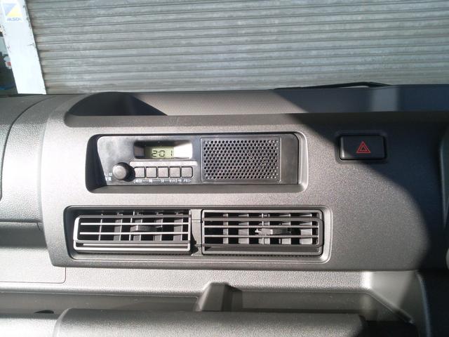 ハイゼットトラック スタンダード　届出済未使用車　被害軽減ブレーキ　ラジオ　マニュアルエアコン　パワステ　ハロゲンヘッドライト　スーパーＵＶカットガラス（フロントガラス）　コーナーセンサー　板キー（12枚目）
