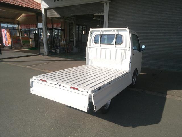 ハイゼットトラック スタンダード　届出済未使用車　被害軽減ブレーキ　４ＷＤ車　ラジオ　マニュアルエアコン　コーナーセンサー　ハロゲンヘッドライト　スーパーＵＶカットガラス（フロントガラス）　パワステ　板キー（29枚目）