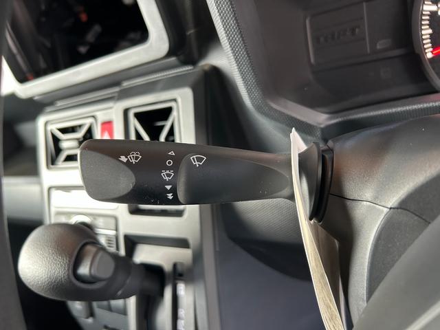 タフト Ｘ　届出済未使用　メーカー保証付　スカイフィールトップ　ＬＥＤヘッドライト　被害軽減ブレーキ　バックカメラ　スマートキー　プッシュスタート　フロントＵＶカットガラス（27枚目）